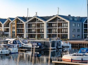 Beautiful apartment with marina view